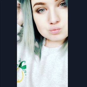 Meet your Posher, Lexi